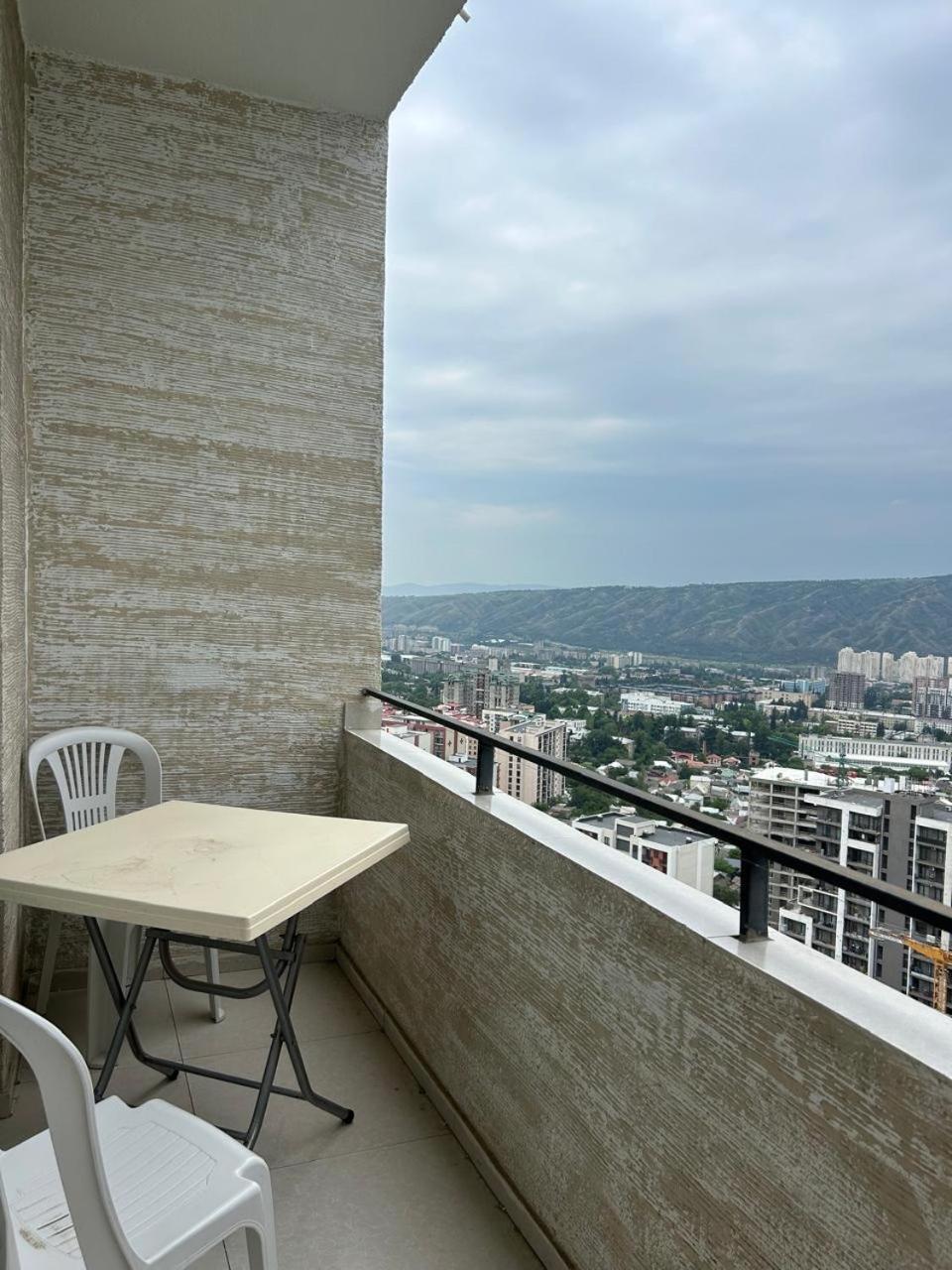 Vazi Aparthotel Tbilisi Eksteriør bilde